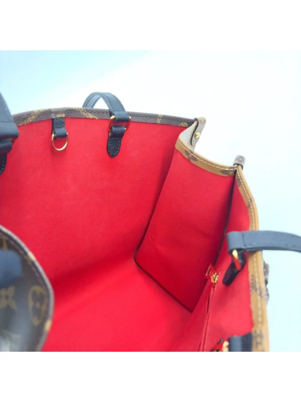 Louis Vuitton On The Go MM Monogram Giant Leather Brown Black Light Tote Gold